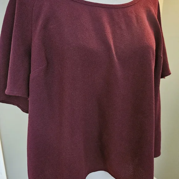 Torrid Burgundy Women's Size 2 Crop Top Shirt New With Tags - Picture 9 of 12